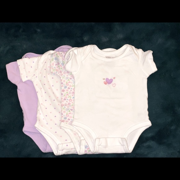 Kirkland 0-3 girl onesie - Picture 1 of 1